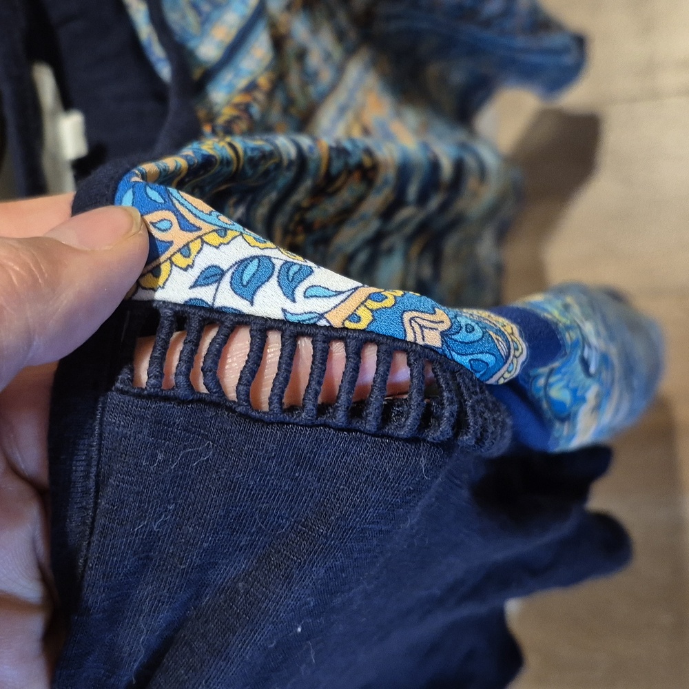 Maurices Blue Pattern Top - Picture 4 of 4